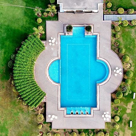 Umaid Farm Resort- A Legancy Vintage Stay In Jaipur Exteriör bild
