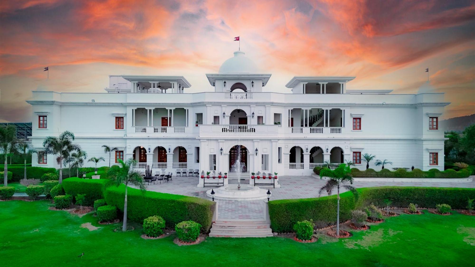 Umaid Farm Resort- A Legancy Vintage Stay In Jaipur Exteriör bild